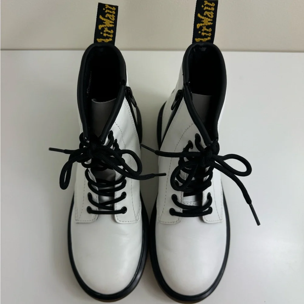 Dr. Martens White Combat Boots Zavala Youth‎ Size 5